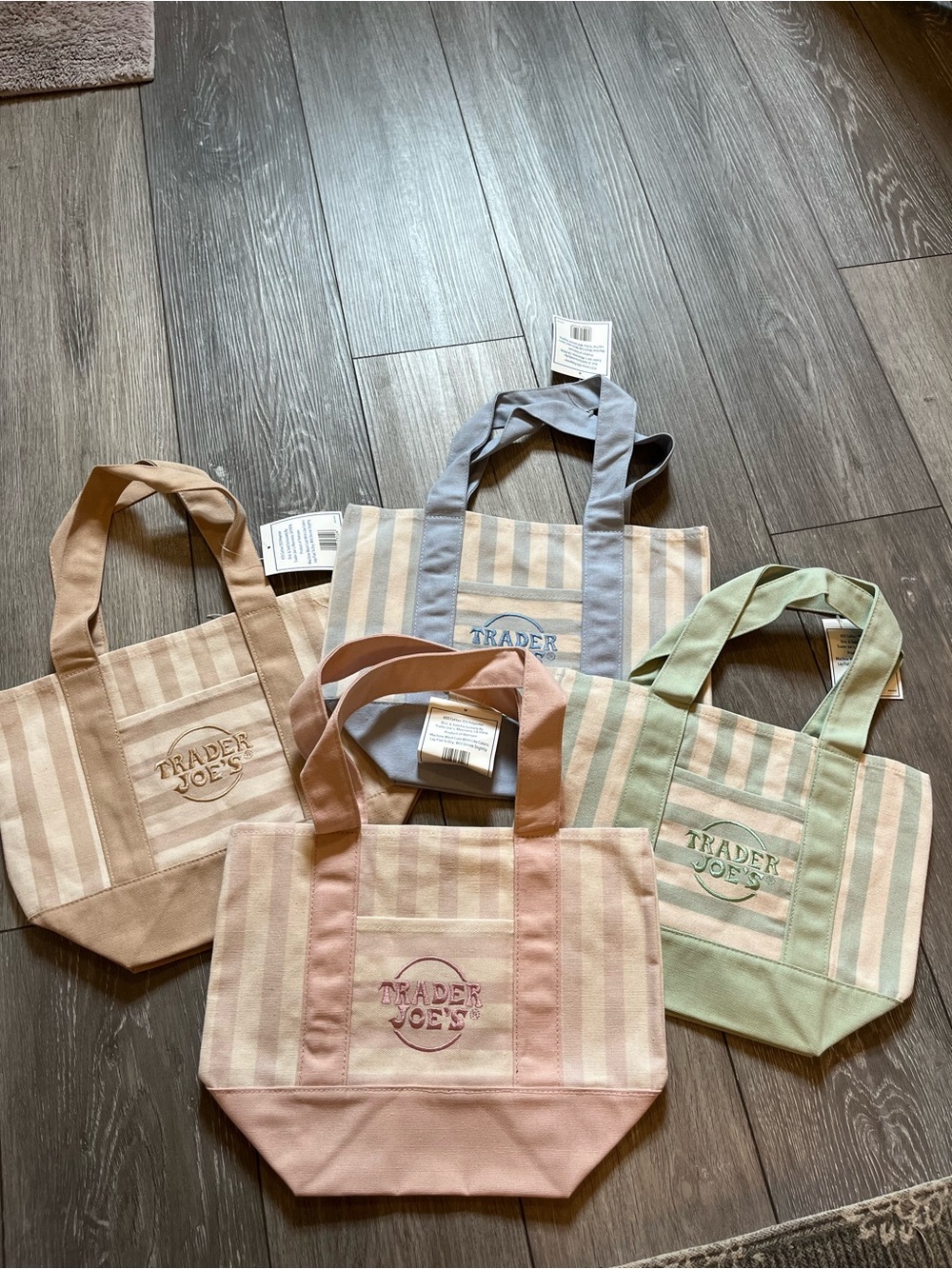 NWT Trader Joe's Striped Tote Bags - Set of 4